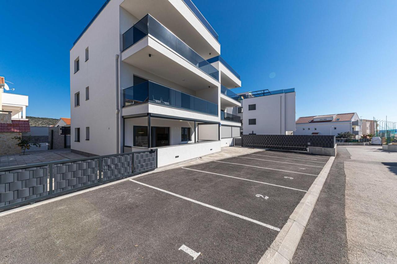 Luxury Apartment Pia With Swimming Pool And Grill Trogir Ngoại thất bức ảnh